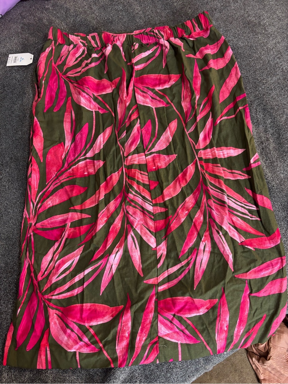 NWT Tropical Pink Leaf Midi Skirt - Picture 2 of 2